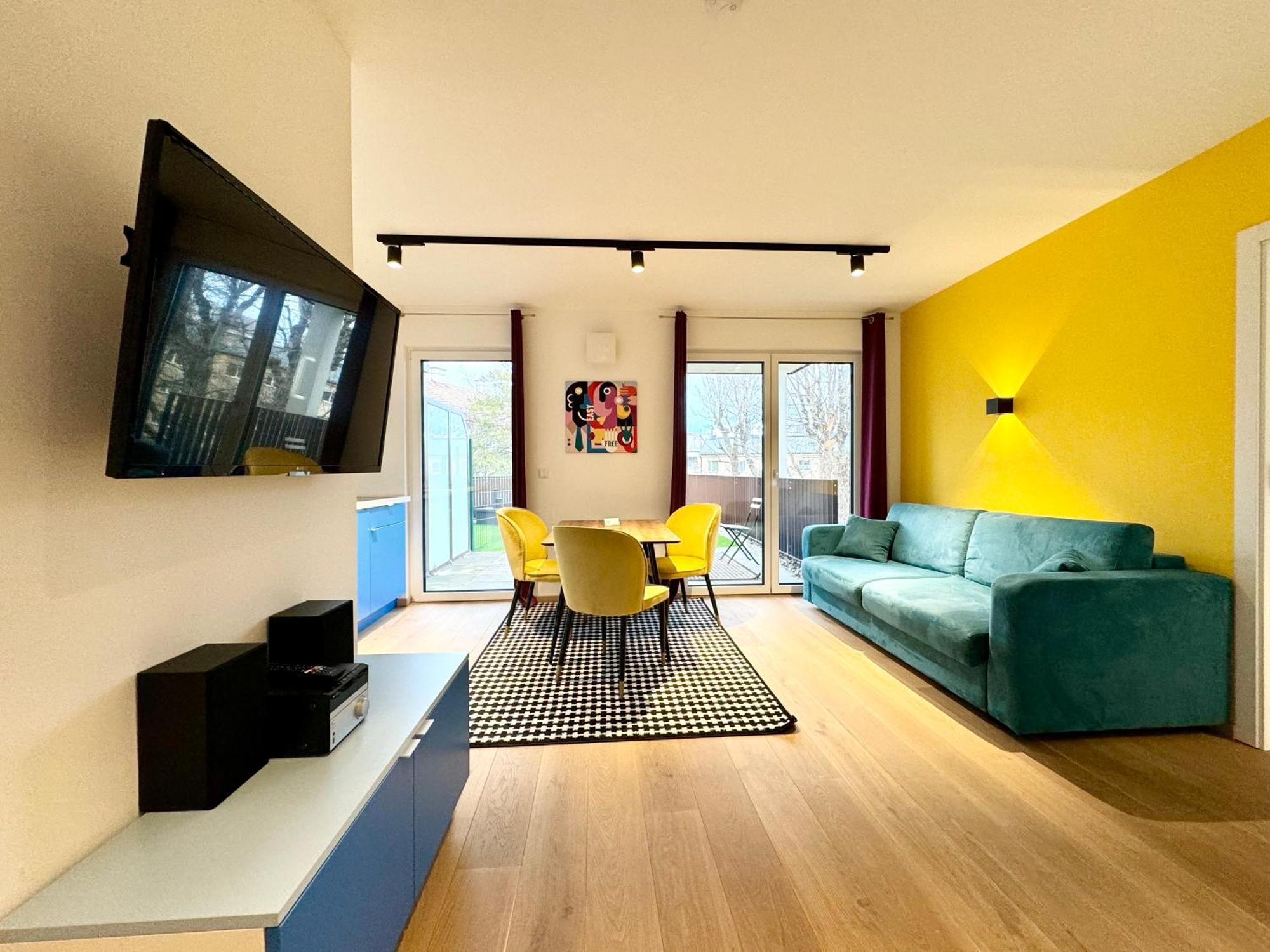 Wohnung Mit Terrasse + Parkplatz Vienna Exterior photo